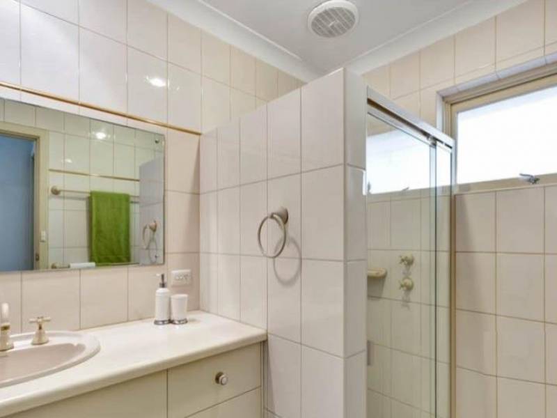 1 John Cleland Drive, BEAUMONT, SA 5066 AUS